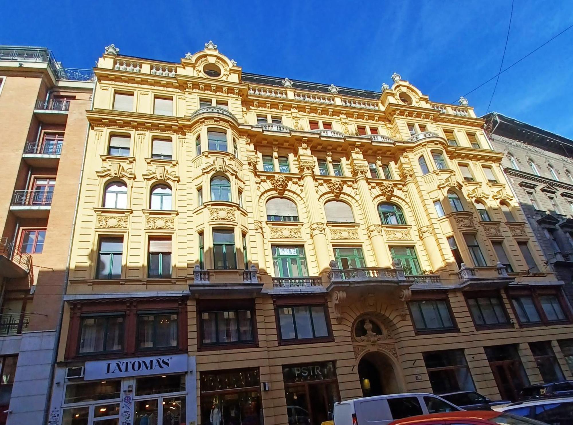 Palace Apartment, Budapest